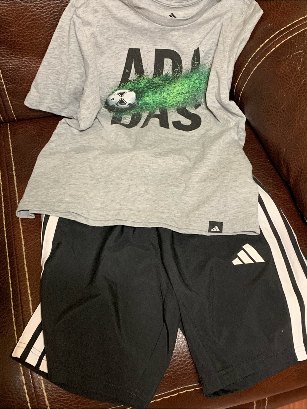 Adidas soccer boyโs size small (8) tee/matching shorts set EUC